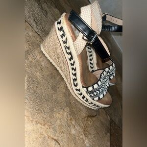 Black-white-tan wedges size 6